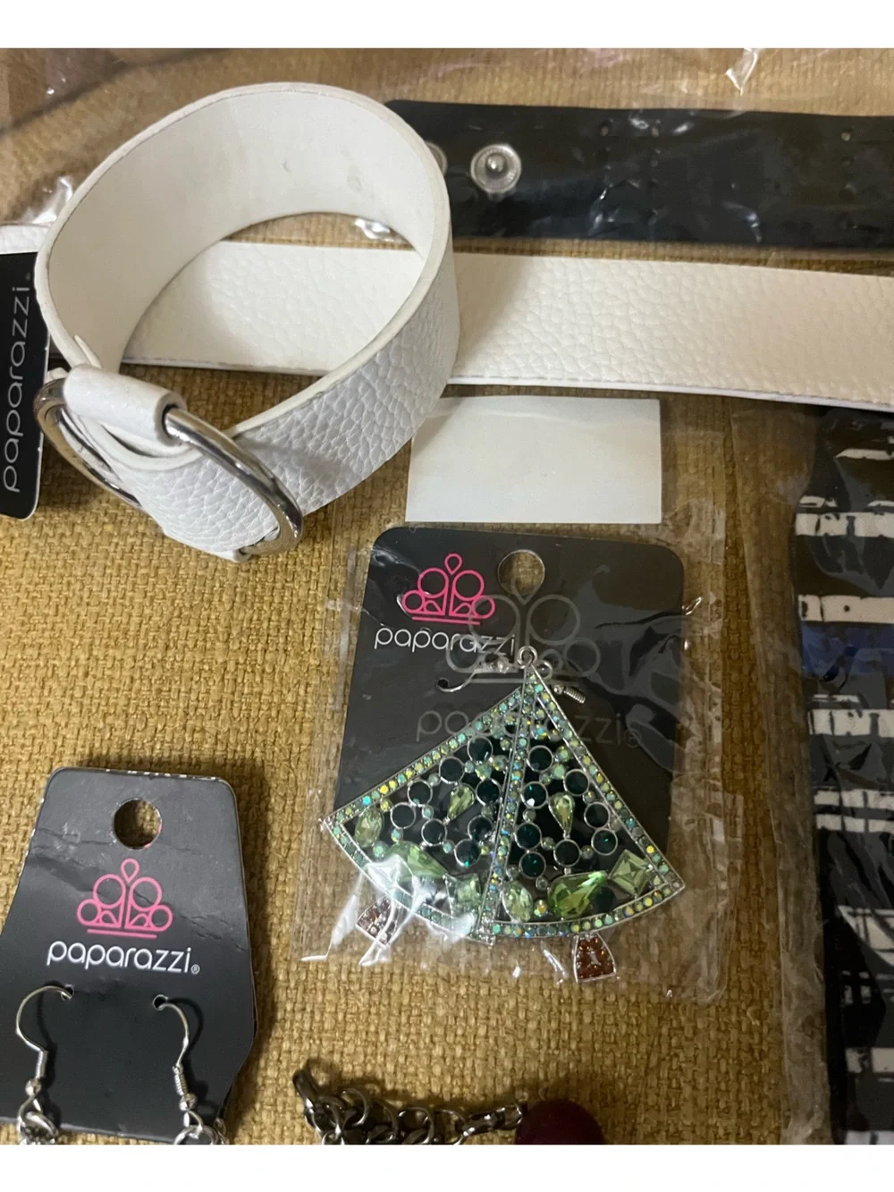 paparazzi 16 pieces of jewelry All Brand New